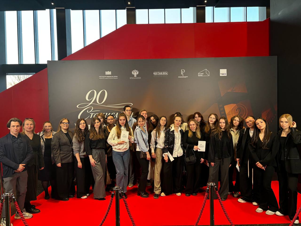 2 ÐœÐžÐ¡Ð¤Ð˜Ð›Ð¬Ðœ Ð“ÐžÐ’ÐžÐ&nbsp;Ð£Ð¥Ð˜Ð Ð£ 90.jpg